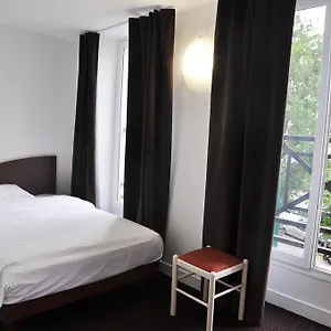 De La Tour Paris